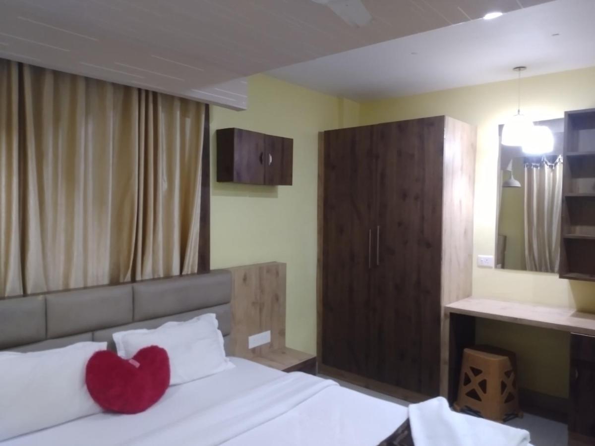 La Platina Premium Suites, Near Puri Sea Beach Экстерьер фото