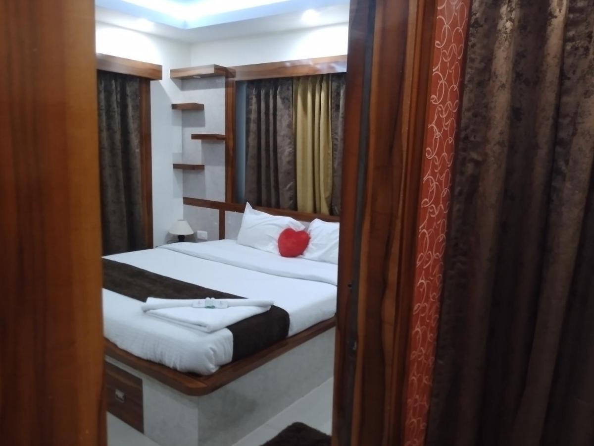 La Platina Premium Suites, Near Puri Sea Beach Экстерьер фото