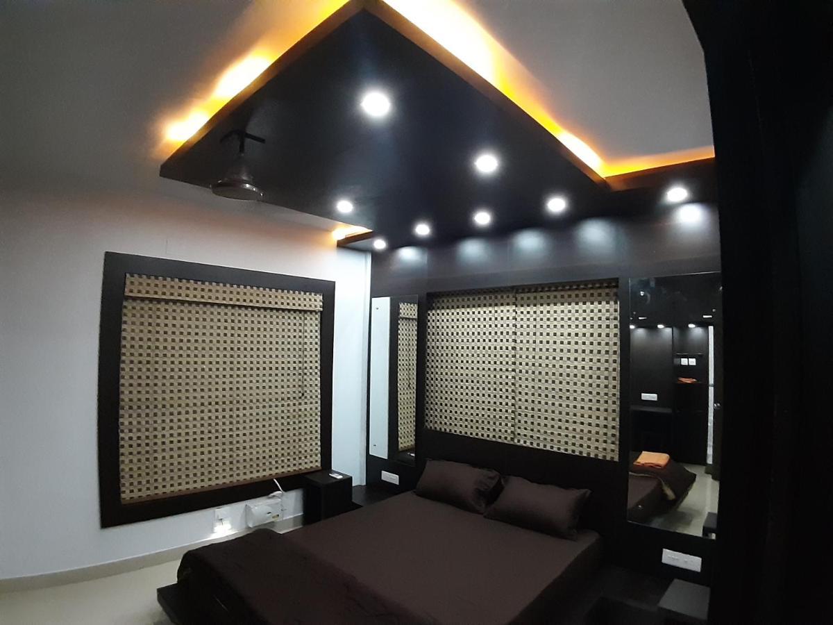 La Platina Premium Suites, Near Puri Sea Beach Экстерьер фото